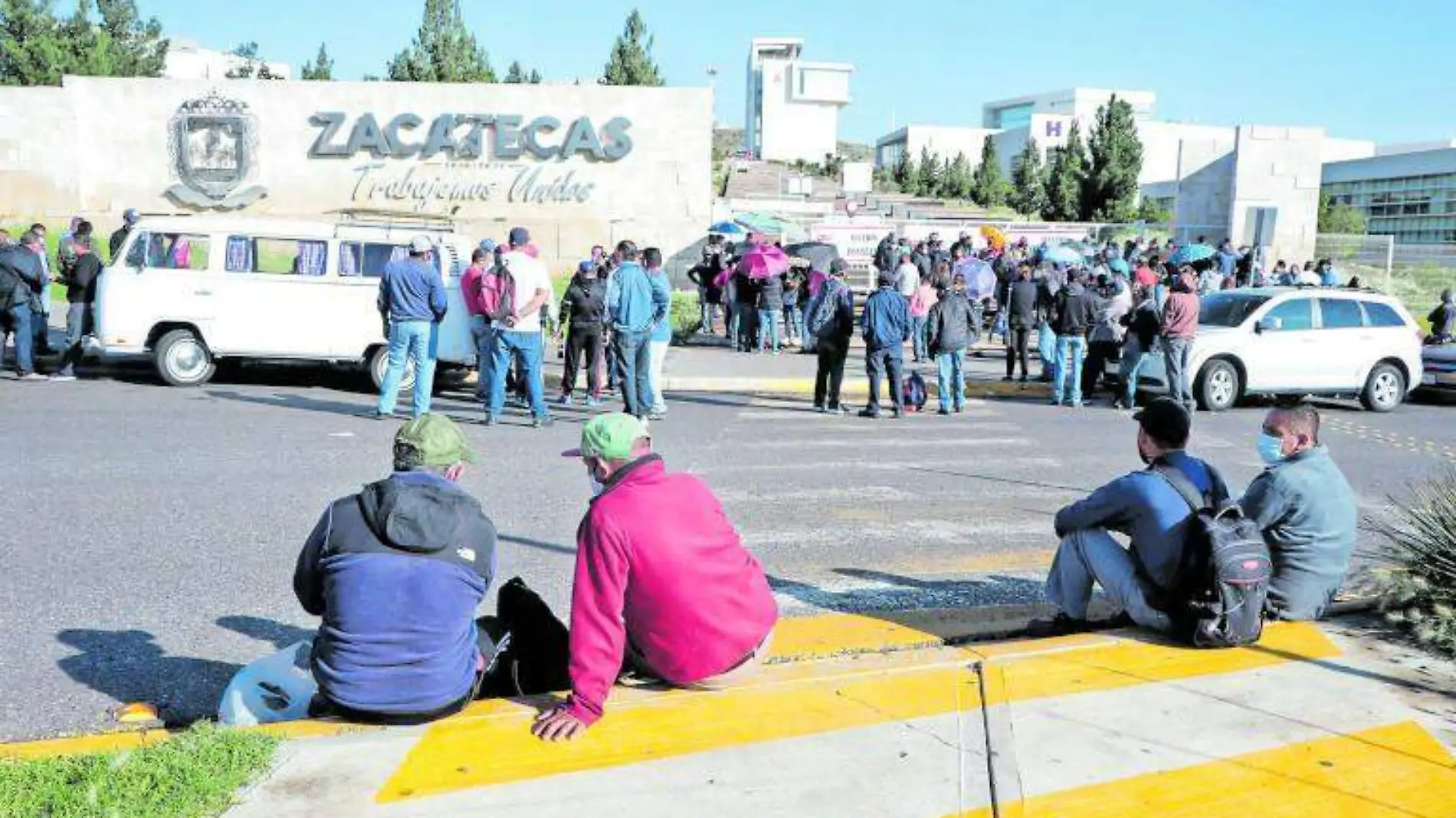 Integrantes del Sutsemop mantienen paro laboral, luego de incumplimiento por parte del Godezac